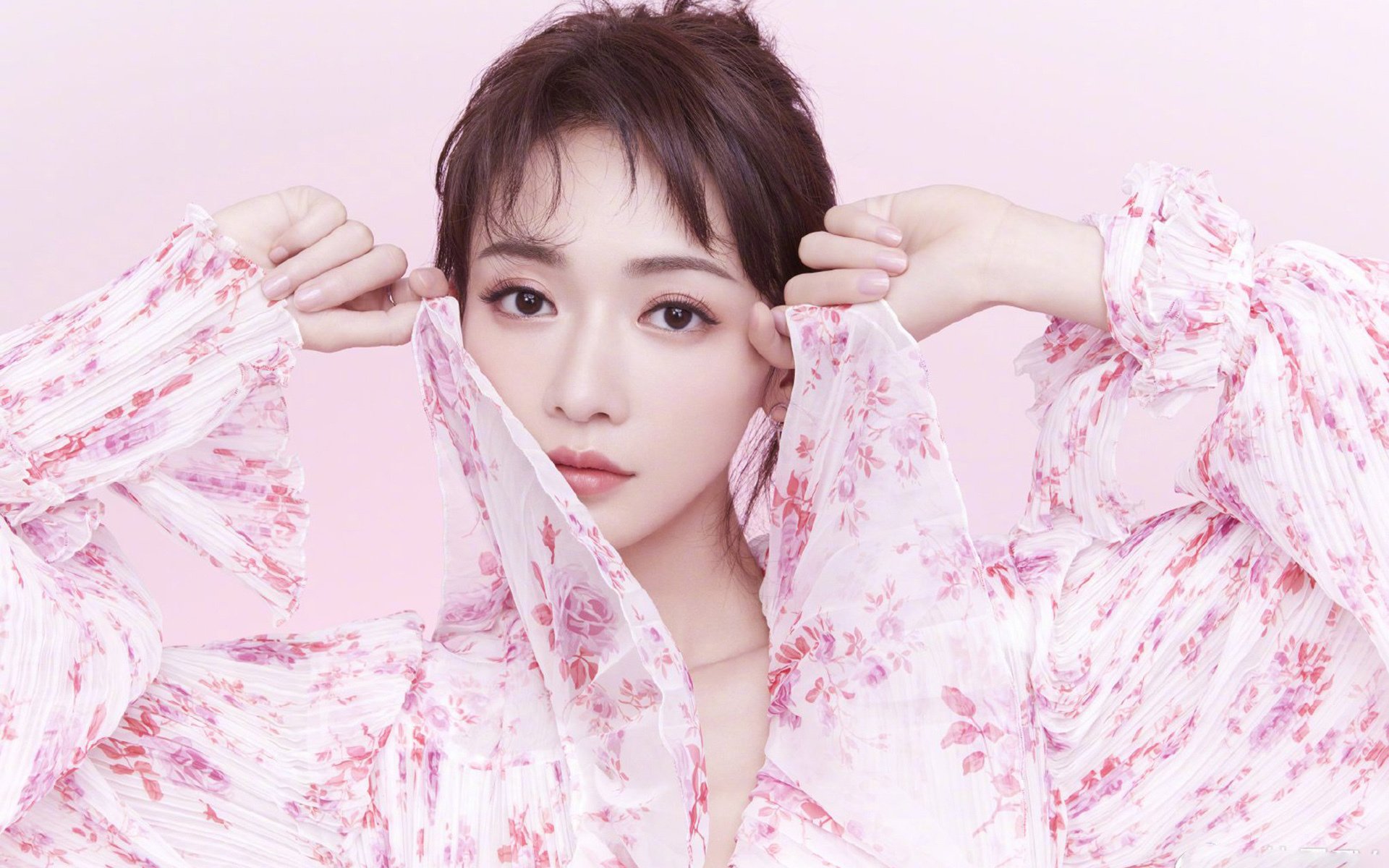 特奥一锤定音！曼联逆境翻盘，葡萄牙人黯然失色