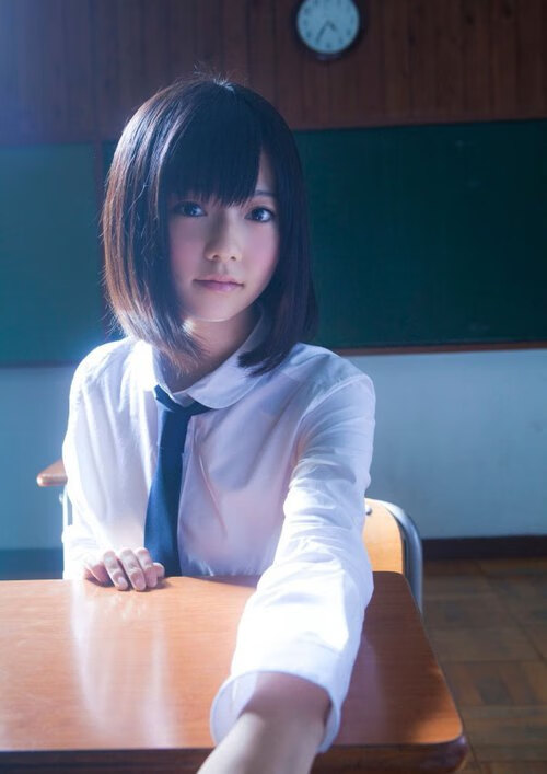 我为你构思了几个不同角度的标题，并选择其中一个展开成文