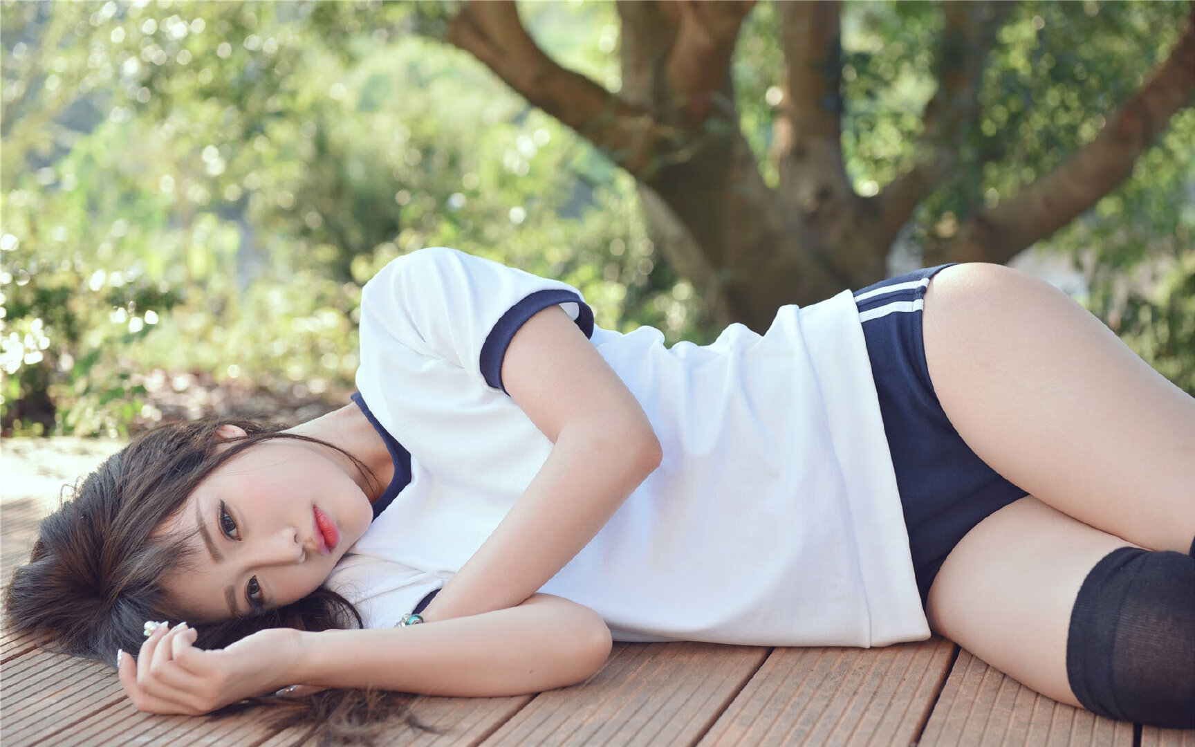开云体育app-橙衣风暴席卷海湾，格列兹曼导演经典，荷兰以完美攻守转换书写争冠唯一剧本